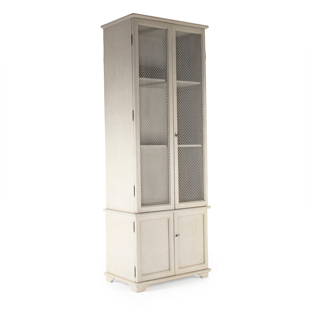 Chaline Cabinet