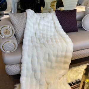 Off-White Fluffy Throw blanket