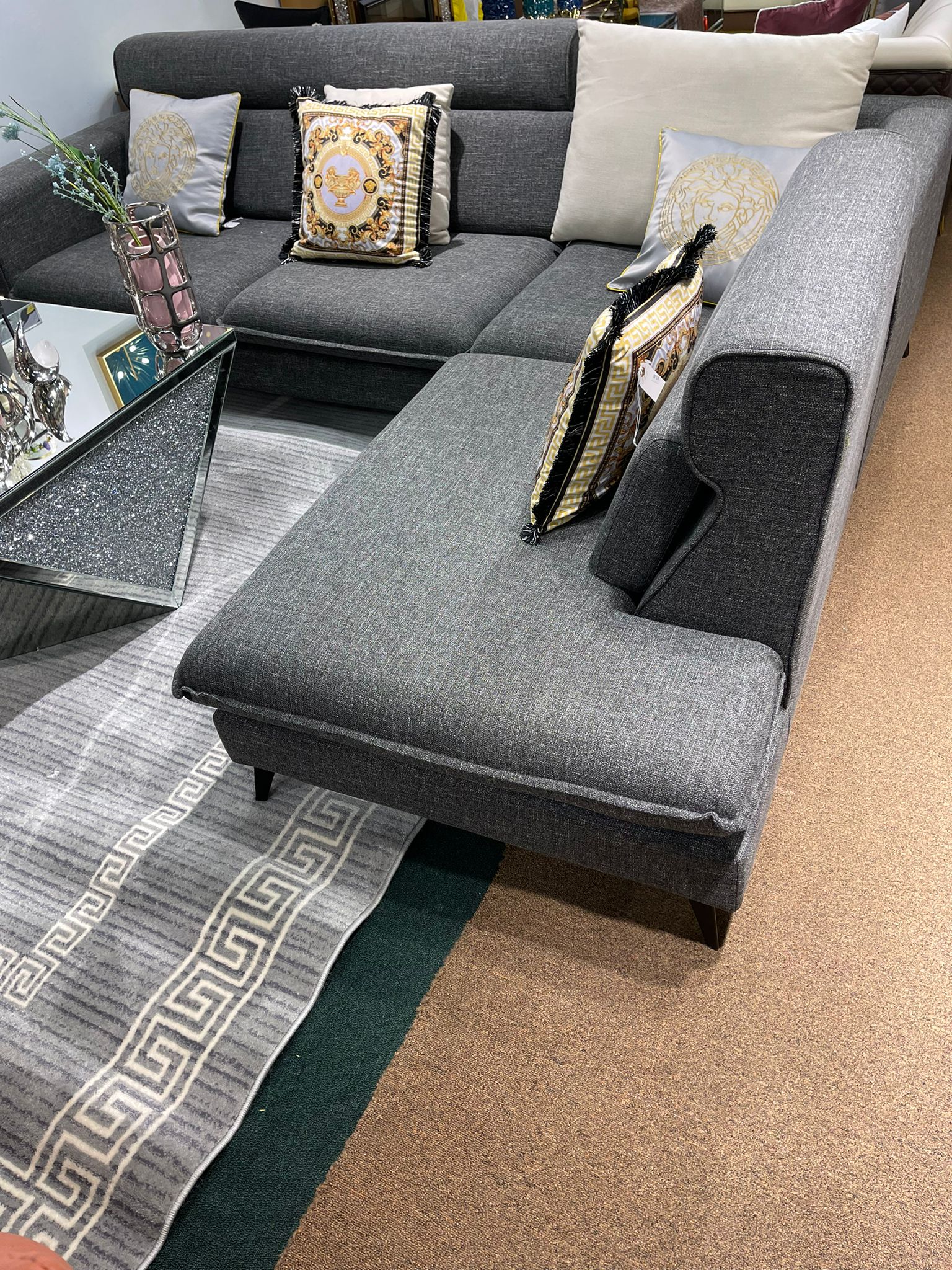 Grey fabrics Sectional - Image 2